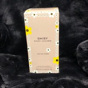 New Marc Jacobs Daisy Eau De Toilette Spray